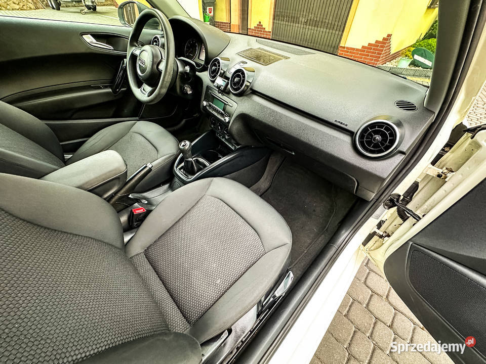 Audi A1 12tfsi 2011r IMPORT NIEMCY