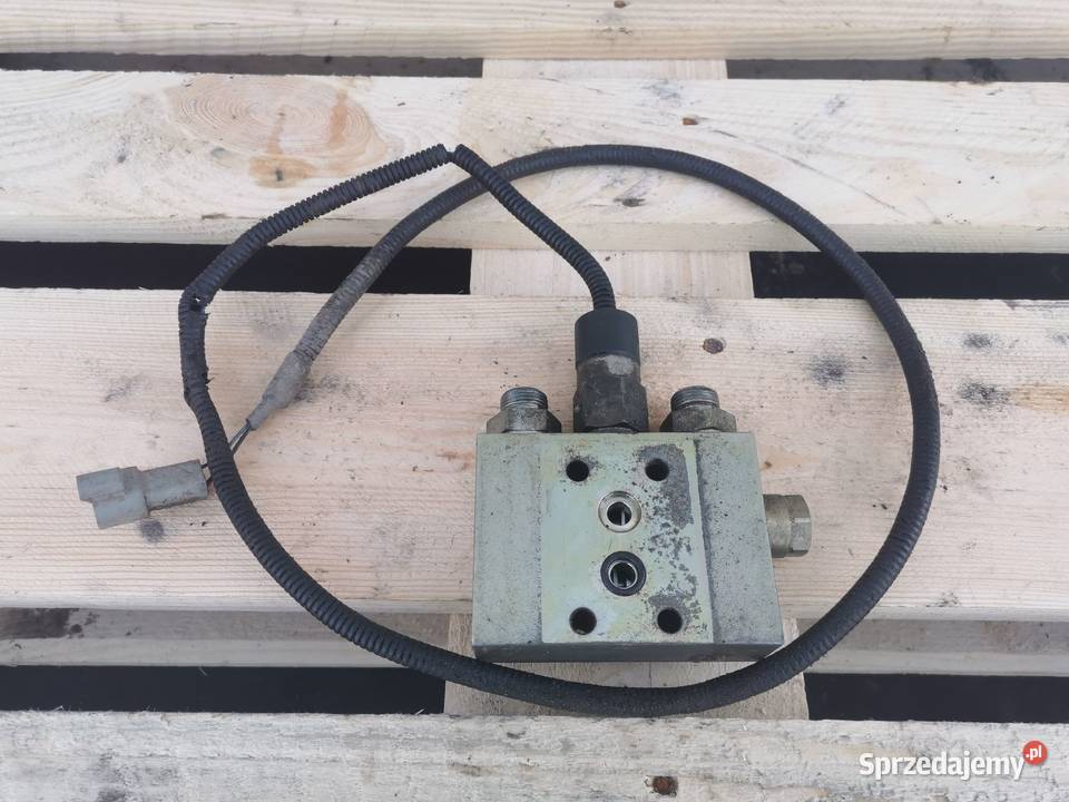 Zamek hydrauliczny łapy Manitou MT 2003r Wilkowo