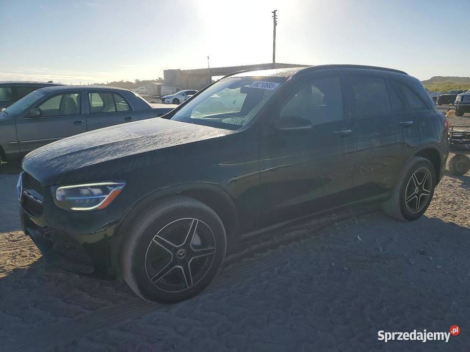 2021 MERCEDESBENZ GLC 300 4MATIC