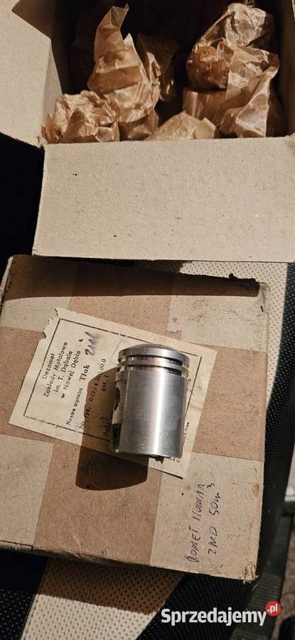 NowyFabryczny ZMDTłok z sygnaturą do