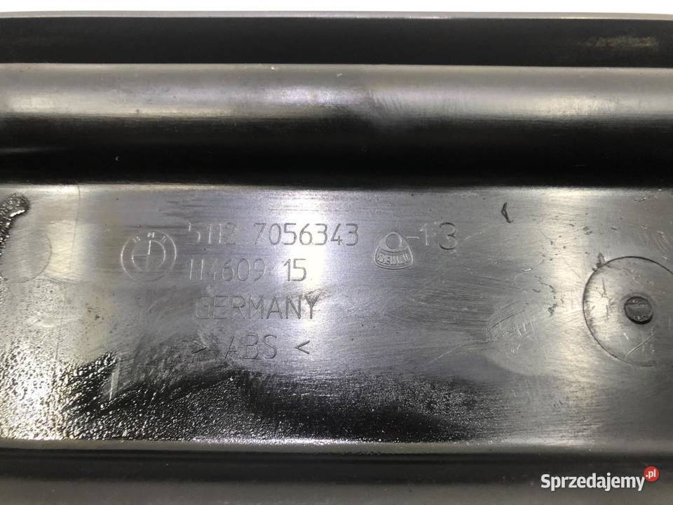 ŚLIZG ZDERZAKA TYŁ ŚRODKOWY 7056343 BMW E60 Części montażowe