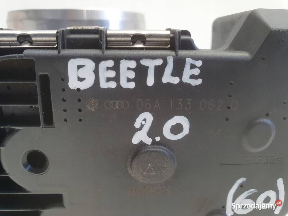 PRZEPUSTNICA VW Beetle 20 8V 06A133062Q Rudka