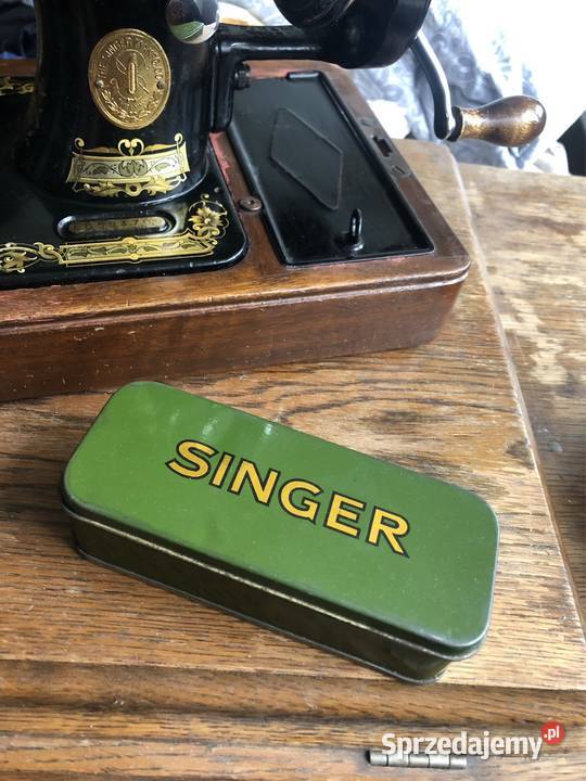 Maszyna do szycia na korbke reczna Singer