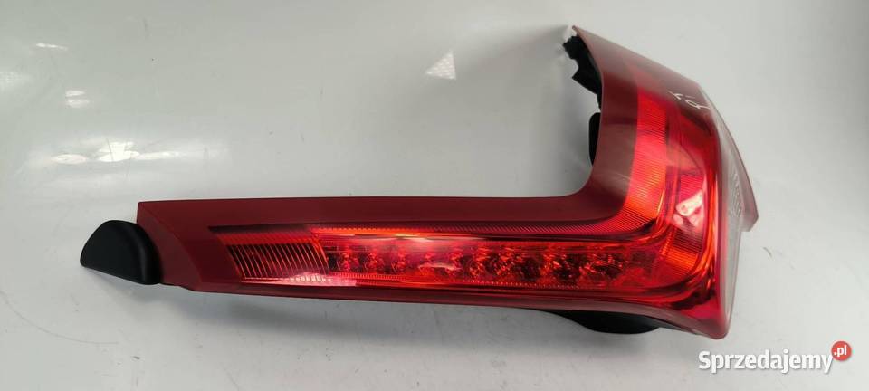 LAMPA PRAWA TYŁ VOLVO V60 Lipno