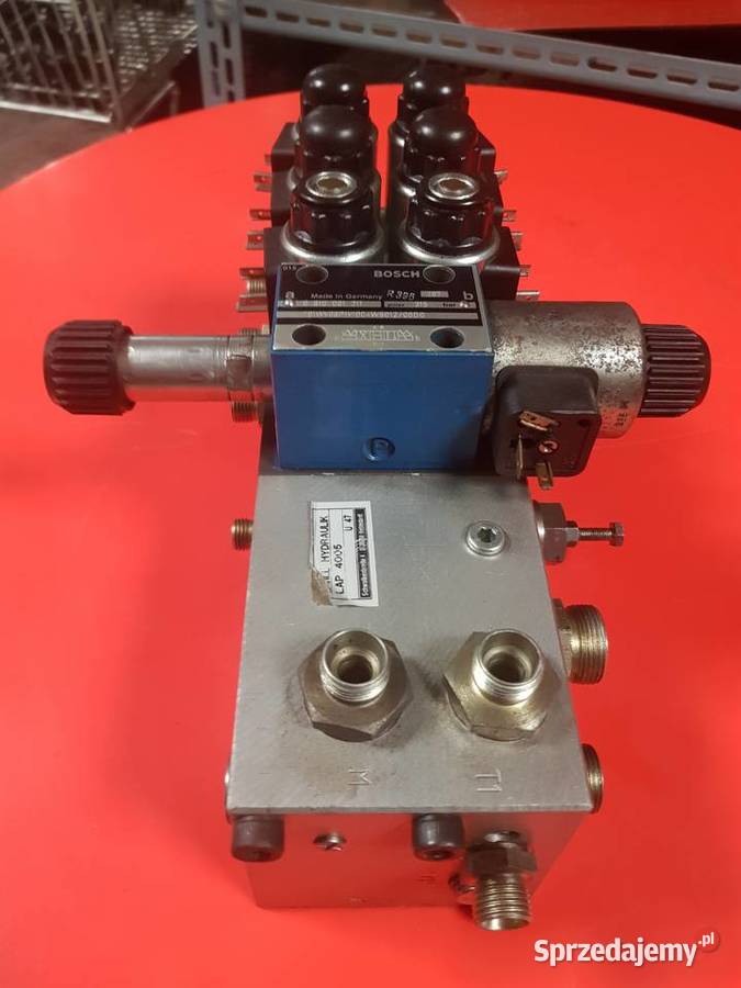 0952583000 Rozdzielacz BOSCH Sulechów sprzedam