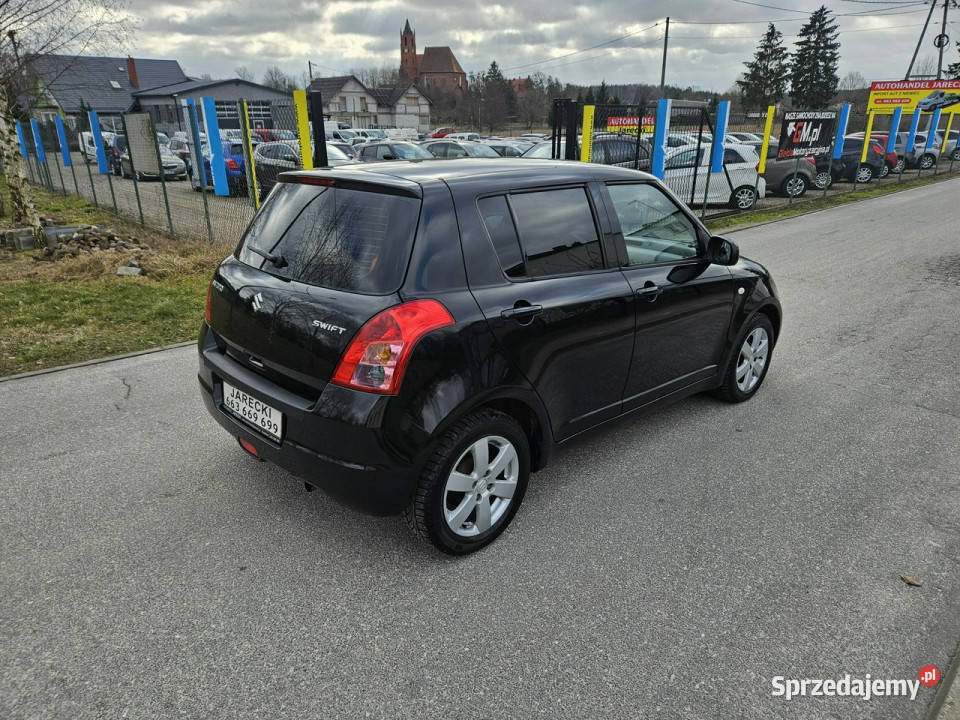 Suzuki Swift Opłacony Zdrowy Zadbany Serwisowany Rok produkcji 2010 warmińsko-mazurskie Kisielice