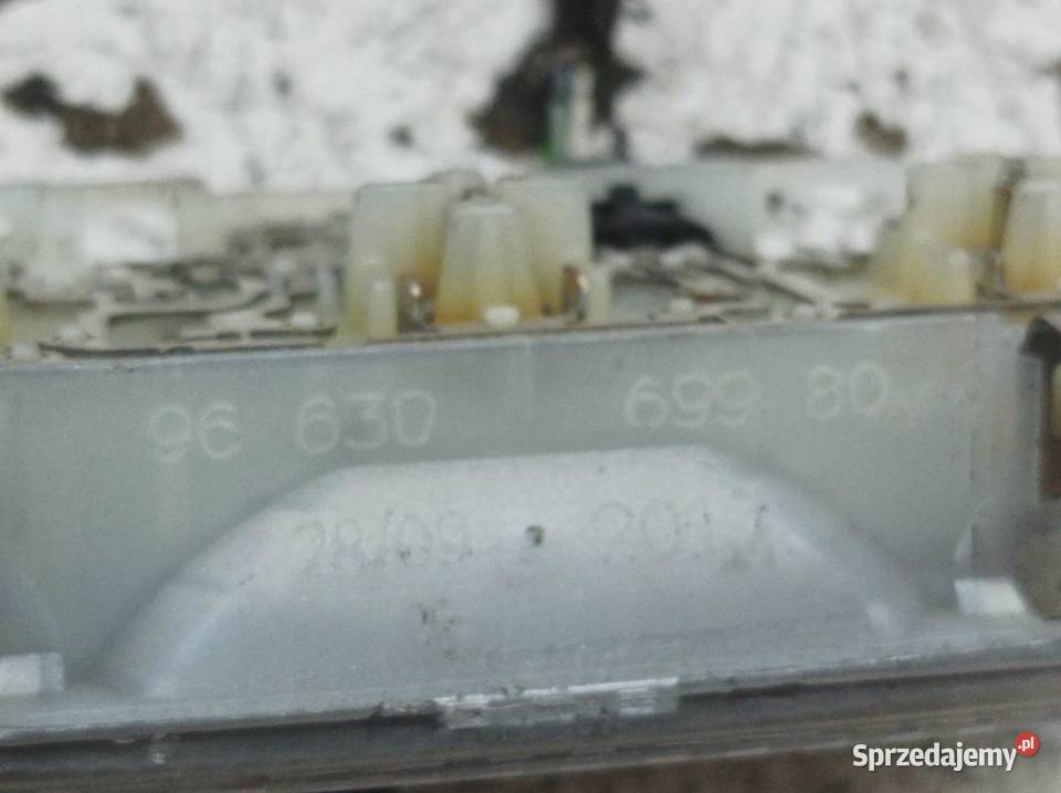 LAMPKA PODSUFITKI 9652262180 9663069980 Peugeot osobowe świętokrzyskie