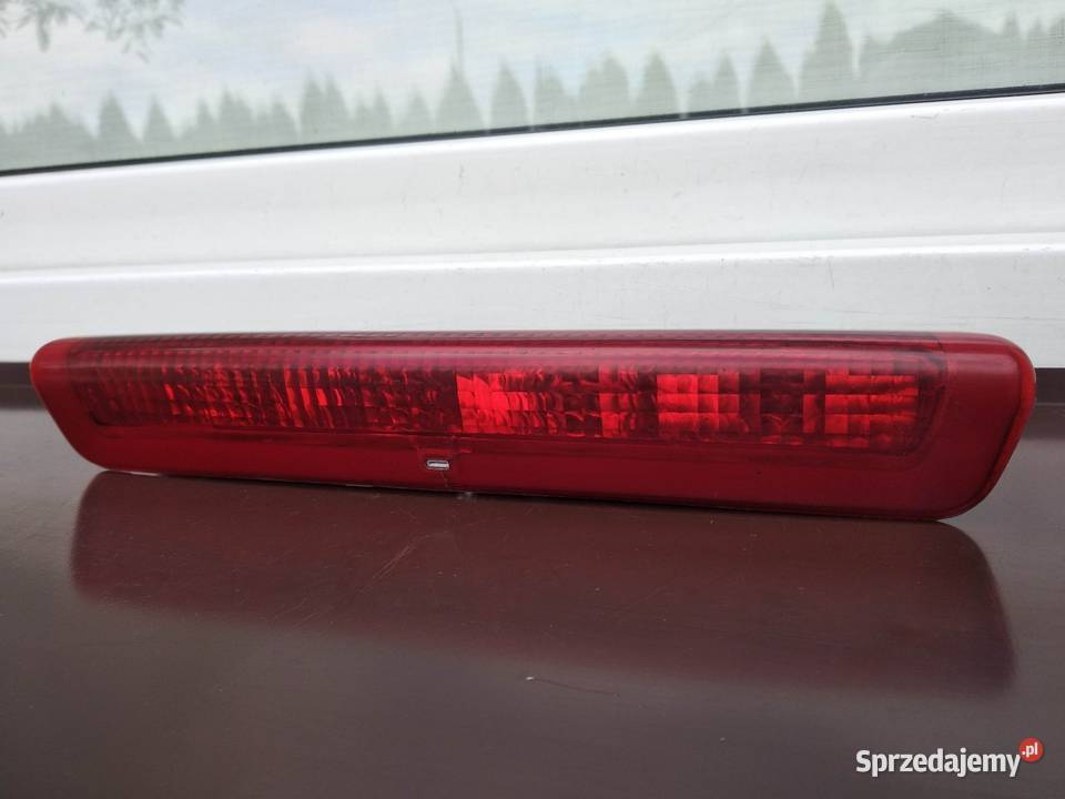 Peugeot 307 SW kombi trzecia lampa stop w klapę Sieradz