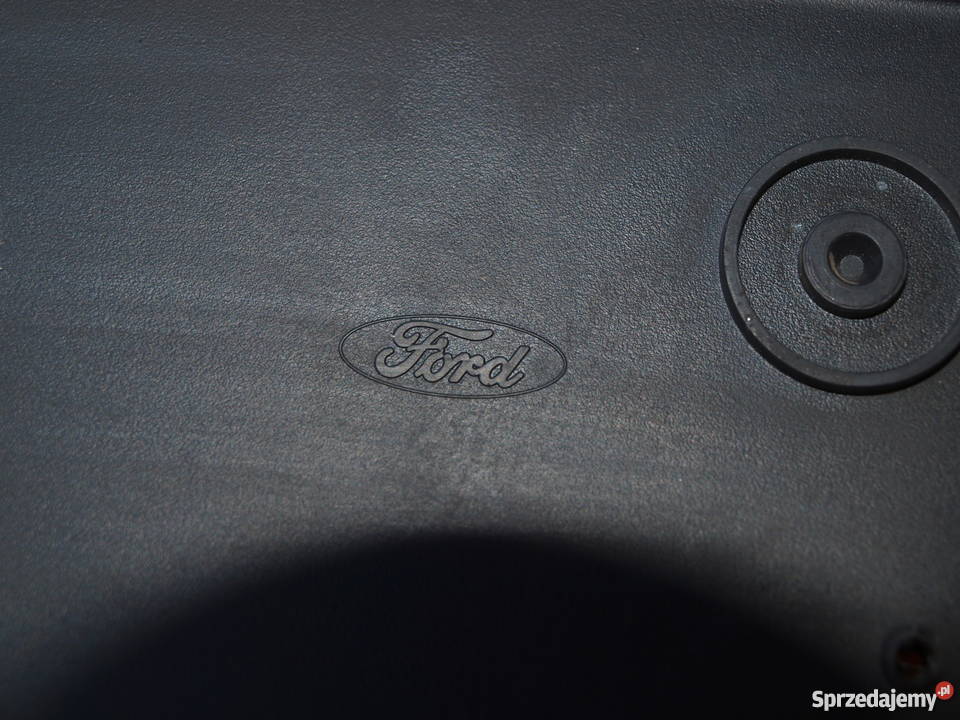Ford Focus kratka środkowa w zderzak przedni wielkopolskie Kalisz