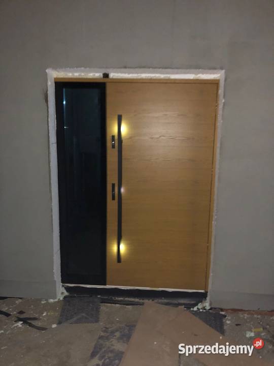 DRZWI DREWNIANE ZEWNĘTRZNE DOSTAWA MONTAŻ Sosnowiec sprzedam