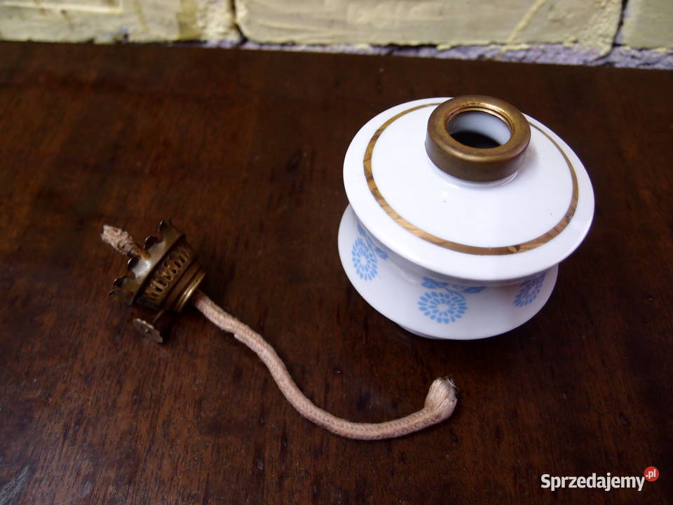 lampa naftowa porcelana Bogucice produkcja PRL Łódź
