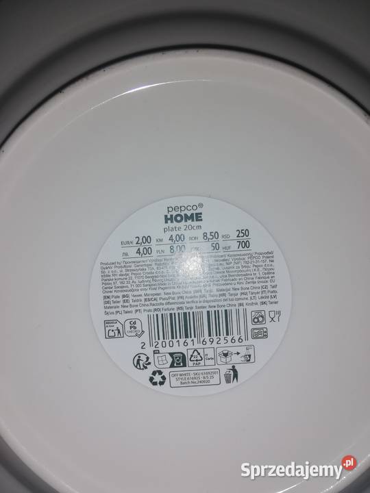 Sprzedam NOWY nigdy nie używany zestaw obiadowy Talerze i talerzyki