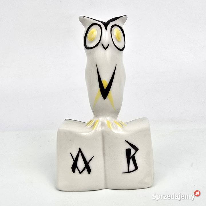 Look Sowa na książce Hollohaza Węgry pikasiak Warszawa