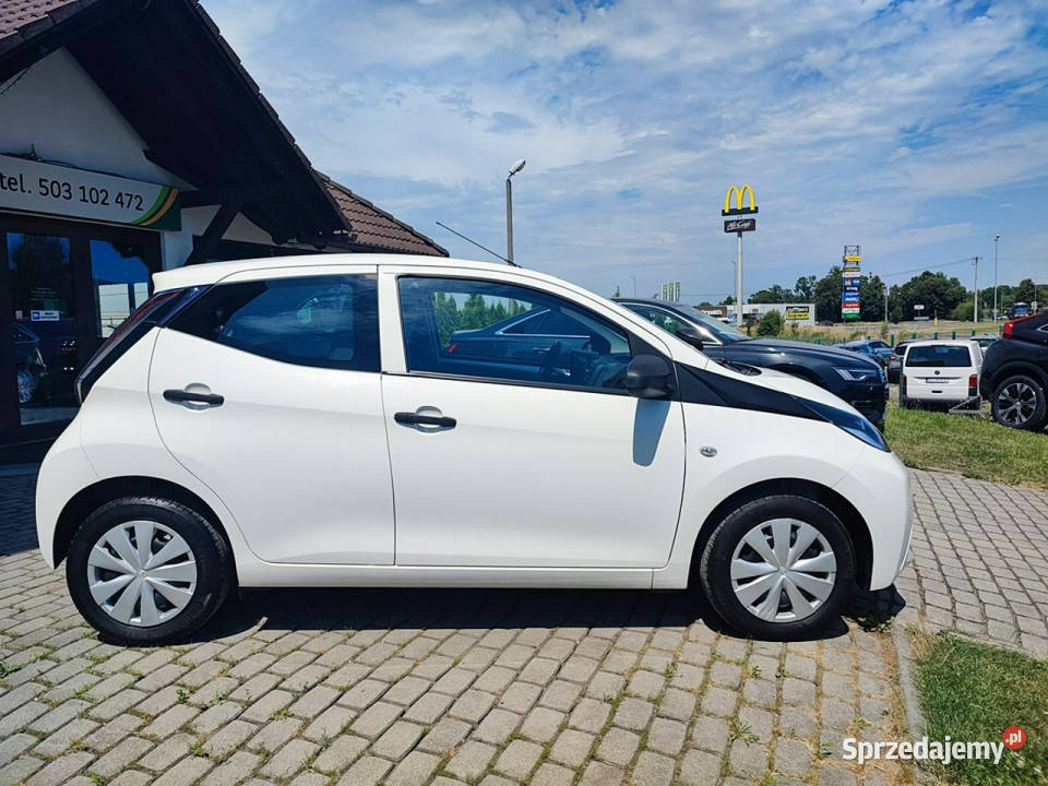 Toyota Aygo AYGO 10 x oryginał lakier II 2014 immobilizer Aygo Ustroń sprzedam