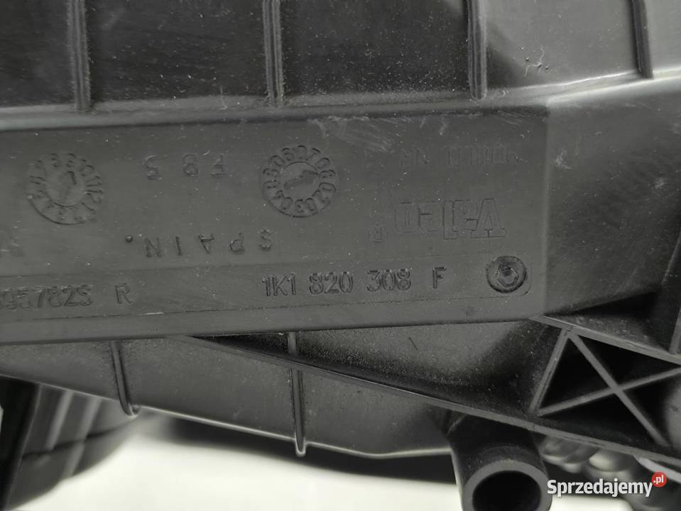 NAGRZEWNICA KOMPLETNA SEAT LEON II 1K1820308F