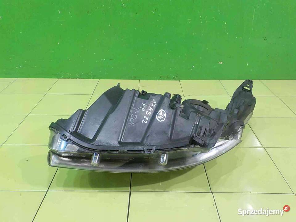 PEUGEOT 208 I 13r lampa prawa przod Suków sprzedam