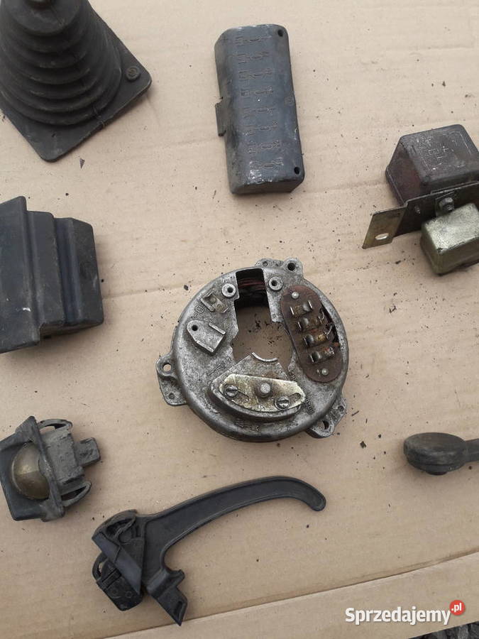 MALUCH FIAT 126 P PALSTIK OSLONA KLAMKA LAMPKA Sokolniki sprzedam