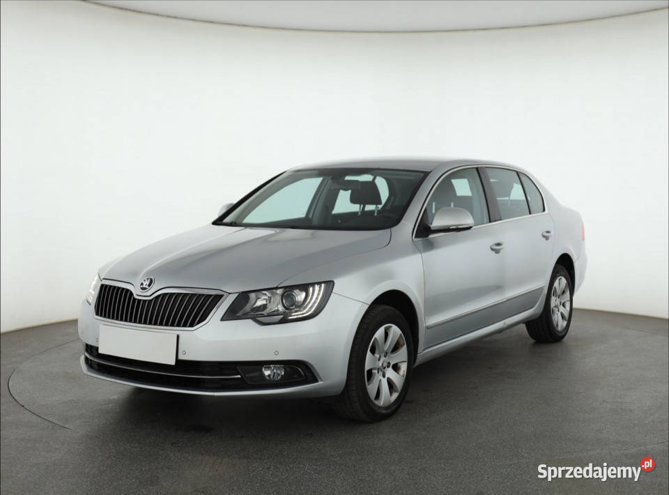 Skoda Superb 20 TDI nieuszkodzony Piaseczno