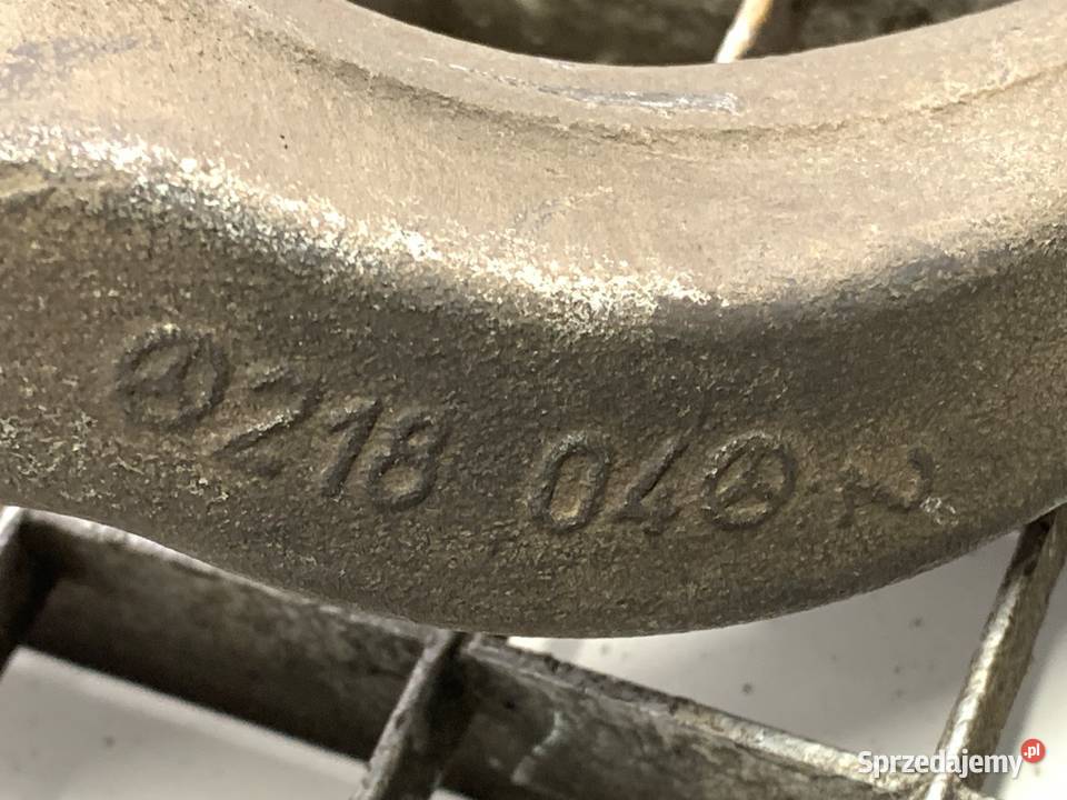 WAHACZ PRAWY PRZÓD MERCEDES C218 Hatchback 1117 podkarpackie sprzedam