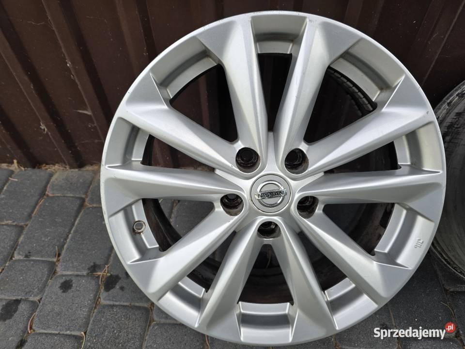 Alufelgi oryginalne Nissan Qashqai Średnica 17" Czarna Woda sprzedam