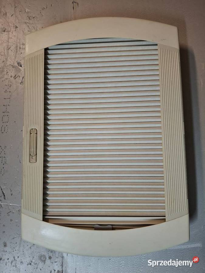 Moskitiera okno dachowe do przyczepy kempingowej Police sprzedam