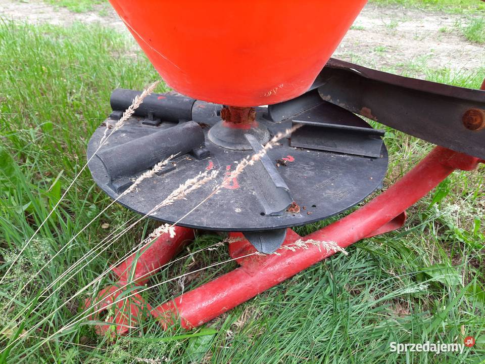 Rozsiewacz nawozów lejek 400 litrów małopolskie Bucze