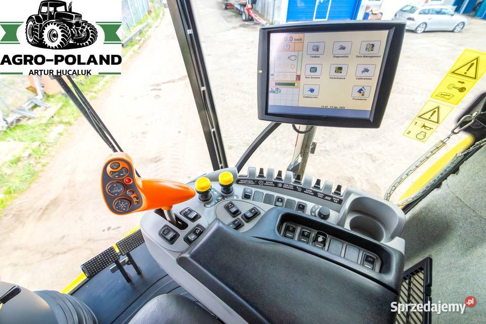KOMBAJN ZBOŻOWY HOLLAND CR 9080 2014 2338 H dolnośląskie
