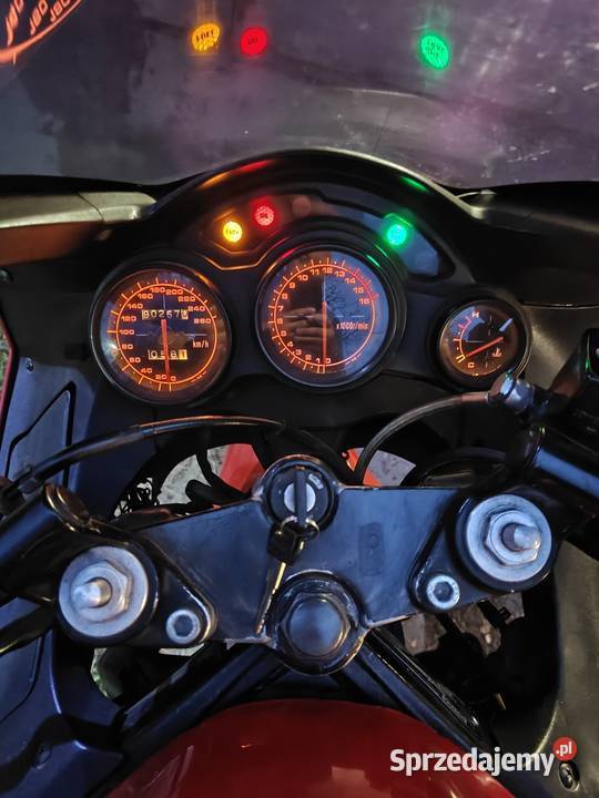 Suzuki RF 600R