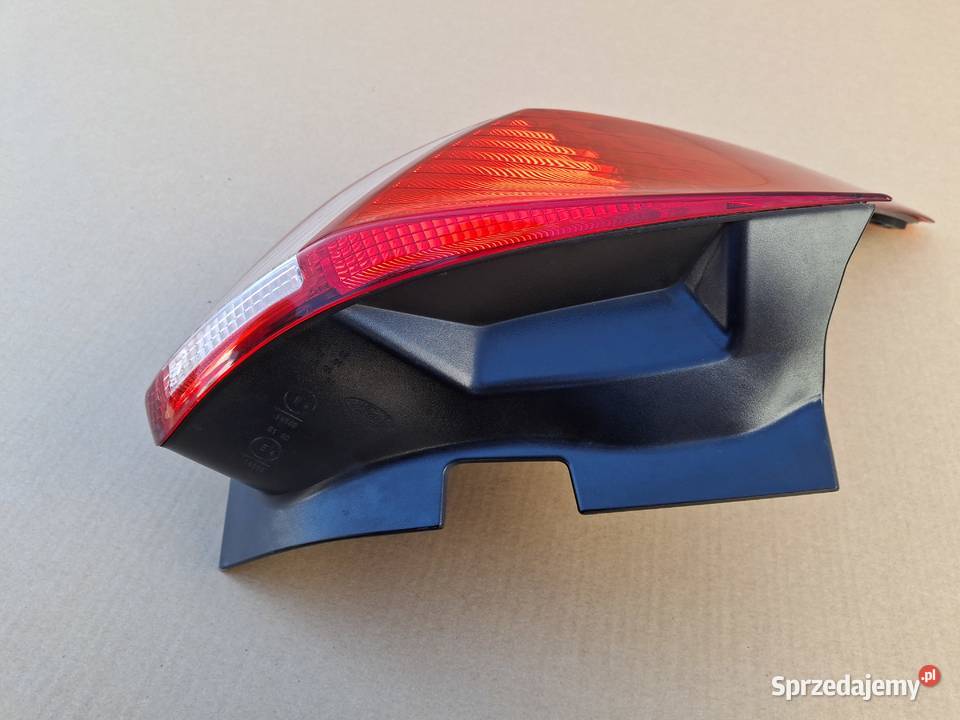 FORD FOCUS MK3 HB LAMPA LEWY TYŁ LEWA ORYGINAŁ osobowe Bieleń
