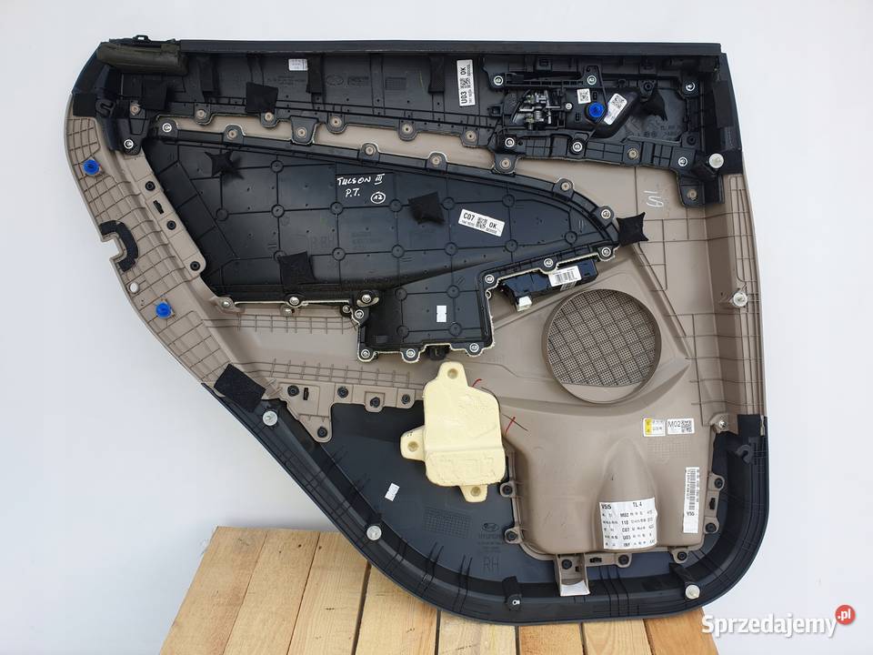 Hyundai Tucson III TYLNY BOCZEK DRZWI PRAWY TYŁ osobowe Janów