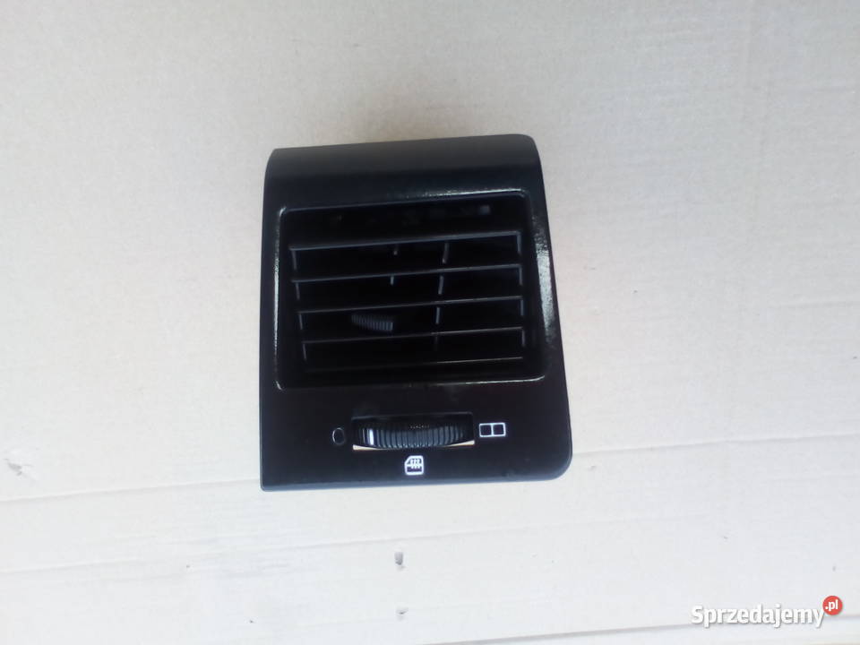 Mercedes Vito W 638 Kratka nawiewu w desce Bukownica