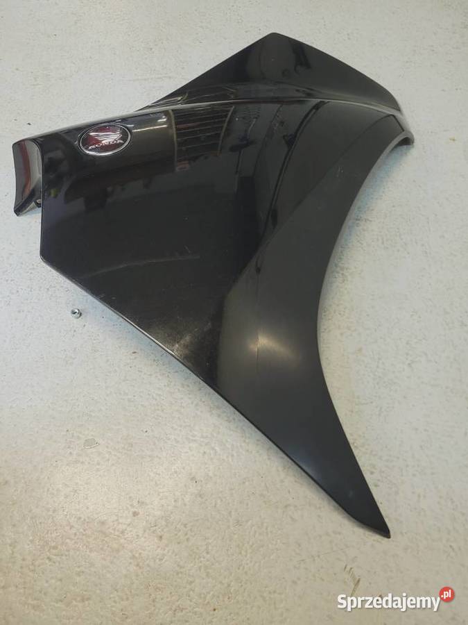 Honda VFR 1200 F 2012 owiewka bok osłona boczek Nowy Tomyśl