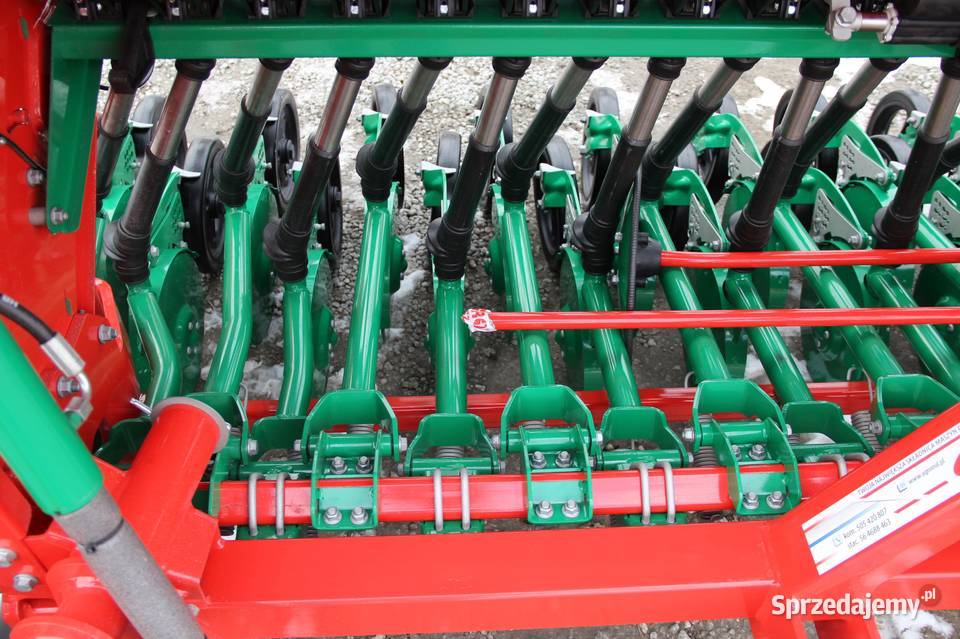 Siewnik zbożowy do zboża AgroMasz 251 271 301 25 Siewniki i sadzarki Rogóźno sprzedam