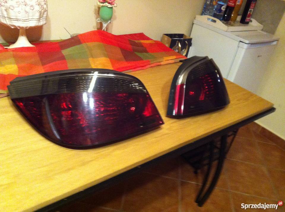BMW E60 laserowane oryginalnelampy tylneKomplet lampy tylne Sulmierzyce sprzedam