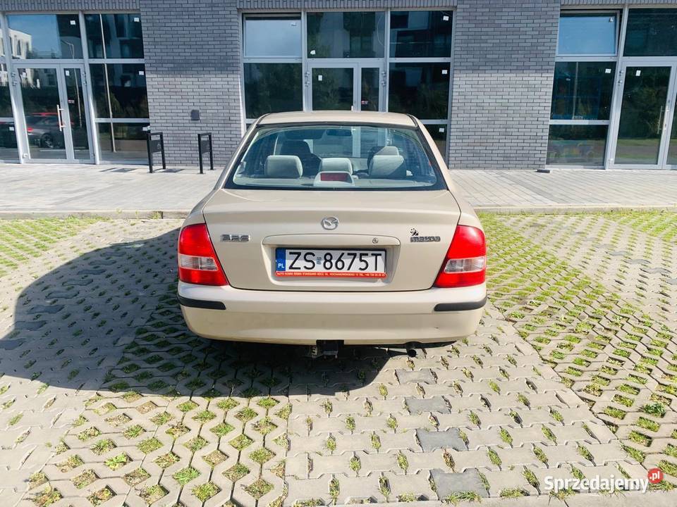 Mazda 323 sedan benzyna manualna zachodniopomorskie Szczecin