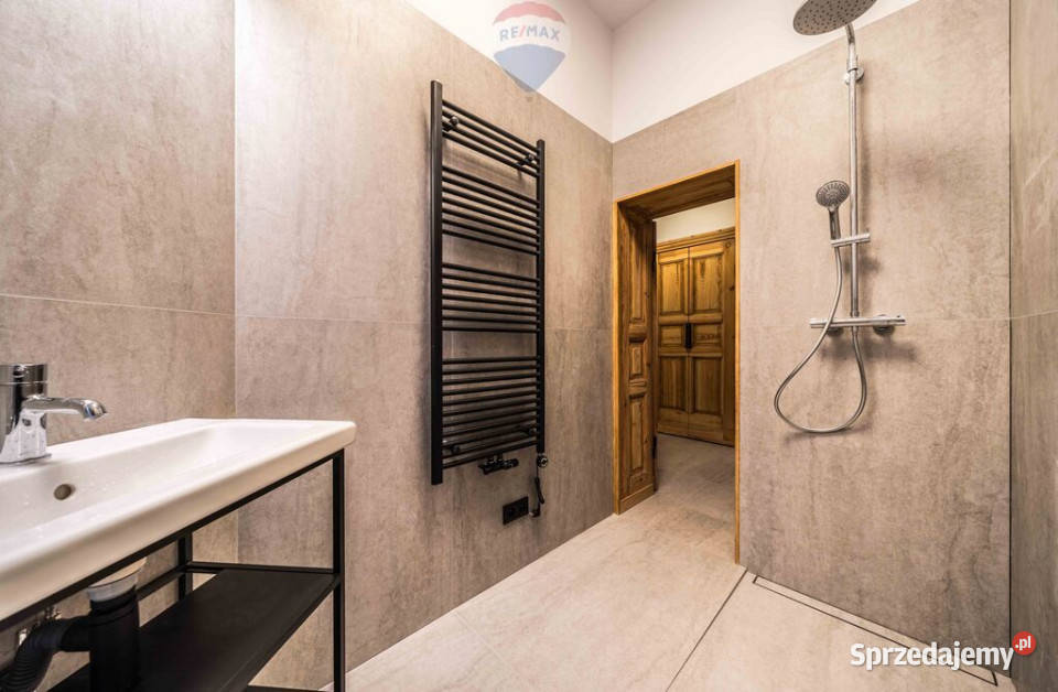 Lokal odrestaurowany 4 biura kamienica Wilda 66.7m2