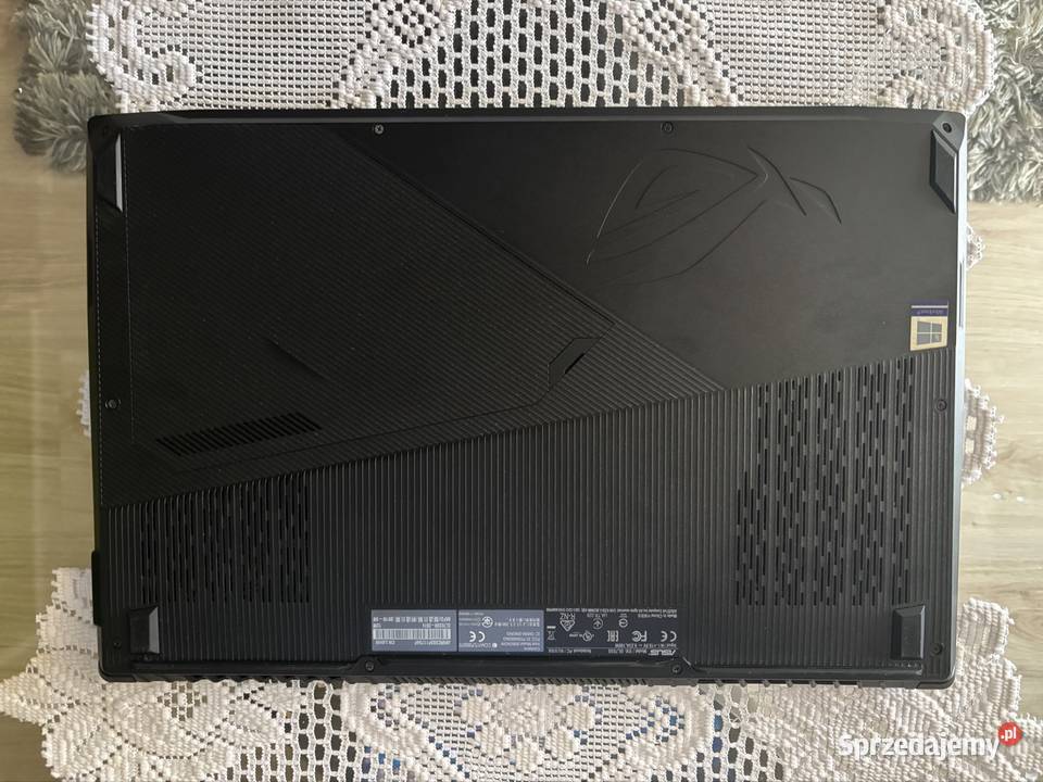 Asus Rog Strix GL703GM Czerwin