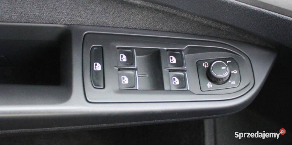 Volkswagen Golf 2023r FV 23 Iwł Salon ASO Chorzów