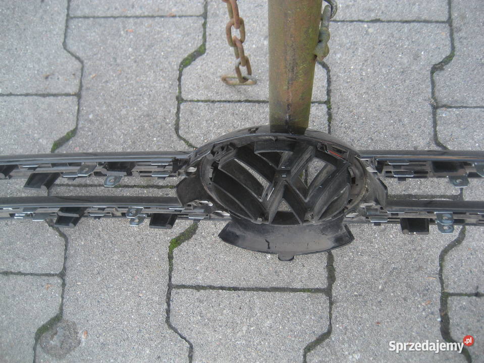VW TIGUAN LIFT ATRAPA GRILL ZNACZEK 5N0853655 osobowe wielkopolskie Rakoniewice