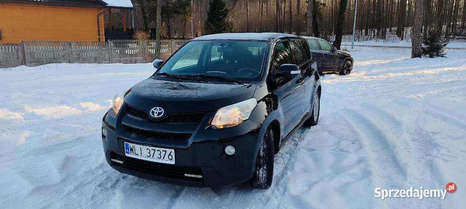 Toyota Urban cruiser 13 benzyna 6 biegow sprzedam