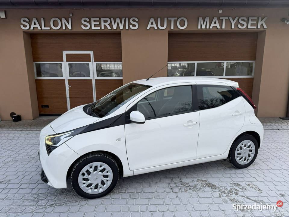 Toyota Aygo 10 72 Klima Kamera CarPlay II 2014 isofix Aygo Orzech