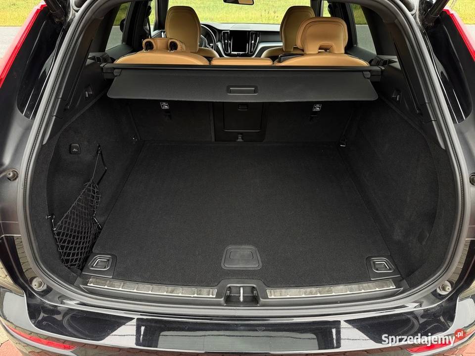 Volvo XC60 20d D3 150 2019r elegancki z XC 60 Gnojnik sprzedam