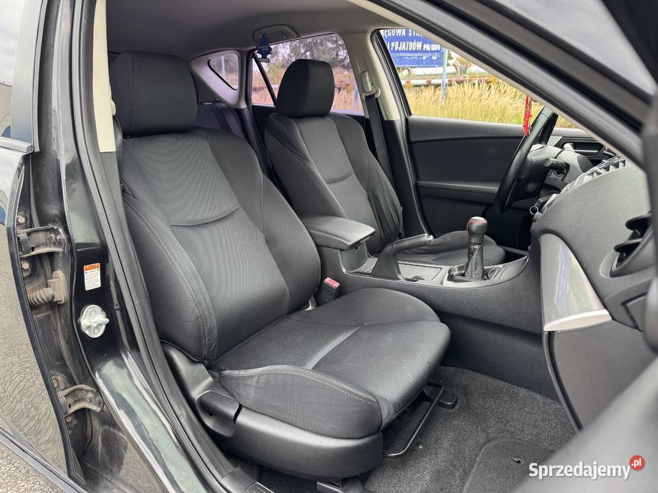 Mazda 3 25 BENZYNA Zarejestrowana Długie Opłaty Konin
