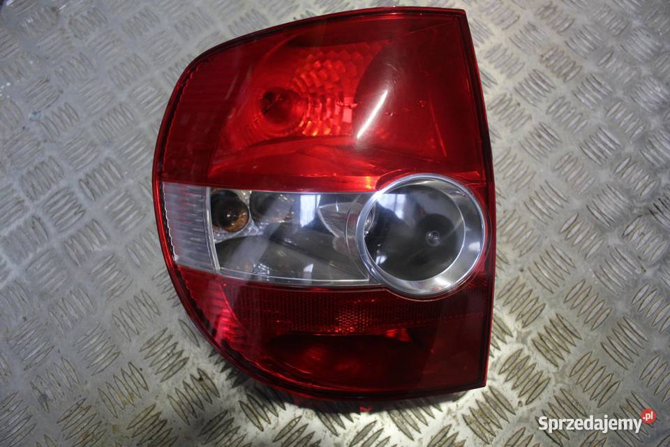LAMPA LEWY TYŁ TYLNA VW FOX 5Z0945095A