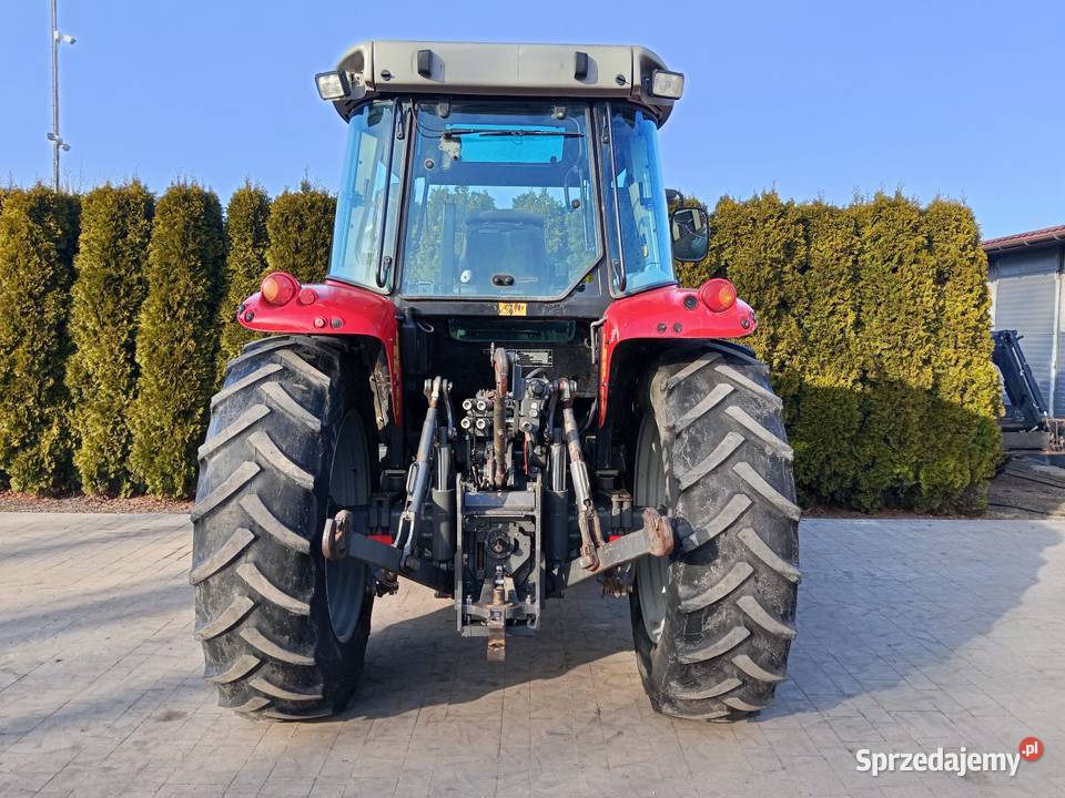 Massey Ferguson 5420 z ładowaczem