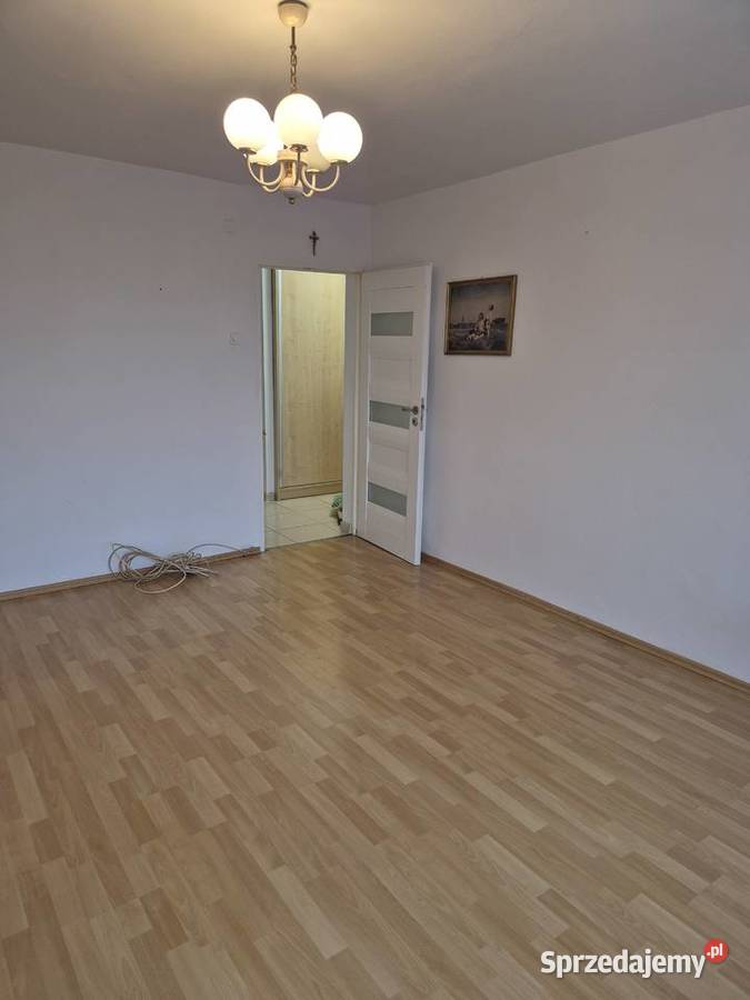 Mieszkanie 2 pokoje Gołębiow I sprzedam