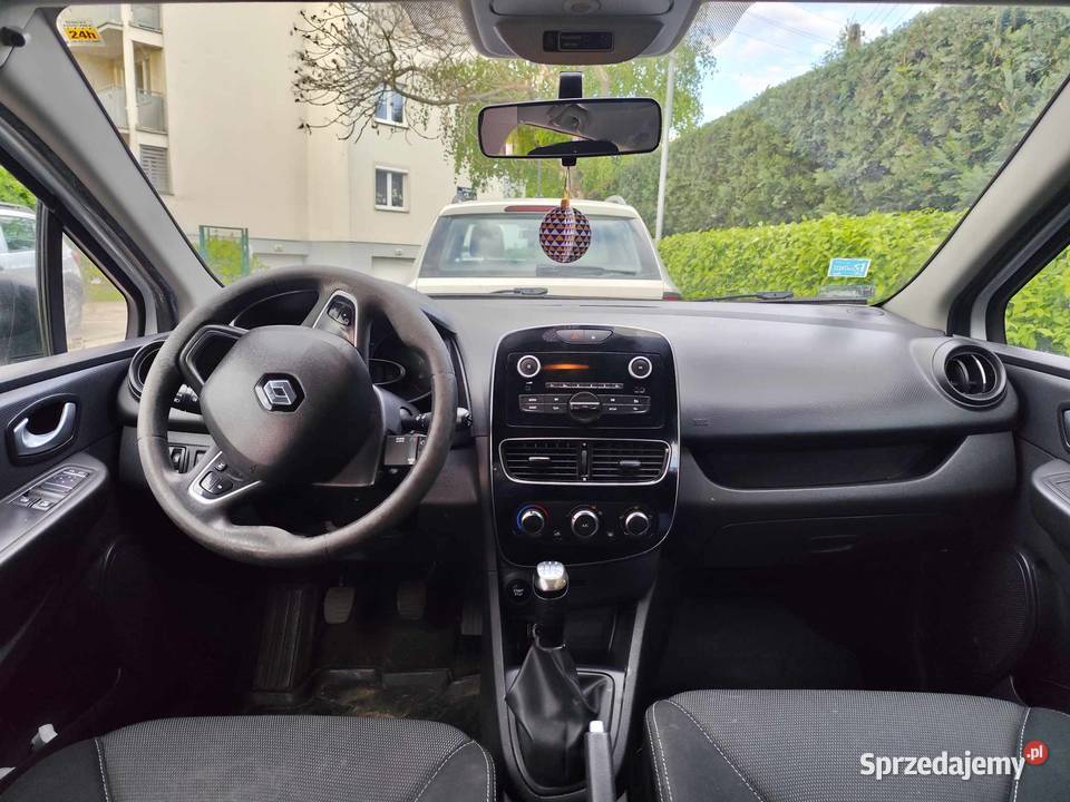 RENAULT CLIO KOMBI 15DCI gniazdo USB
