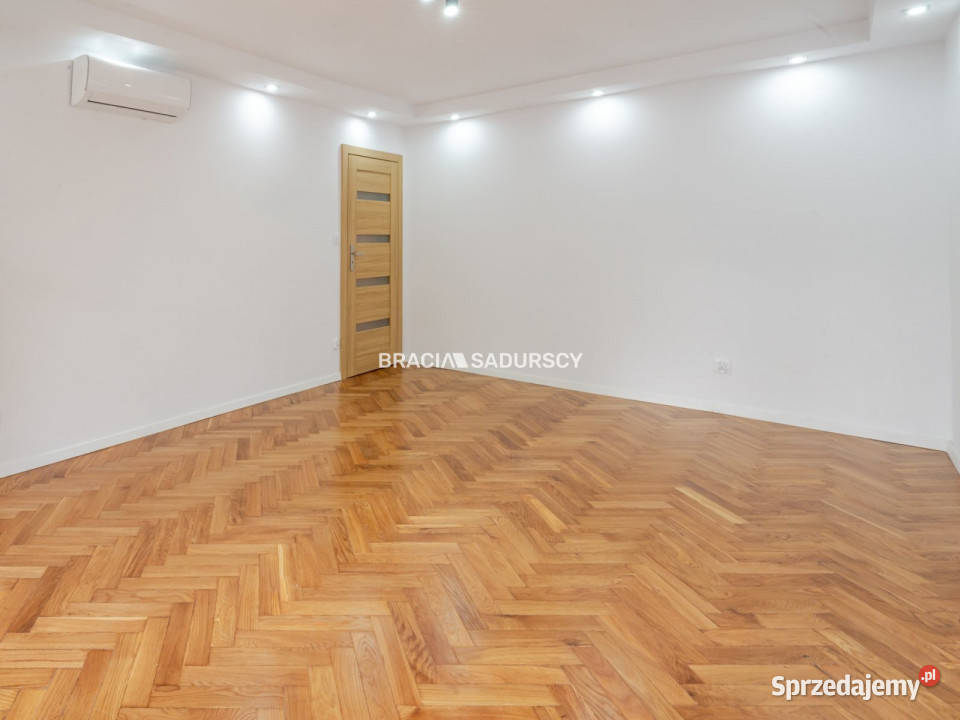 Mieszkanie Kraków Macieja Miechowity 72m2 3 Rok budowy 1960 małopolskie