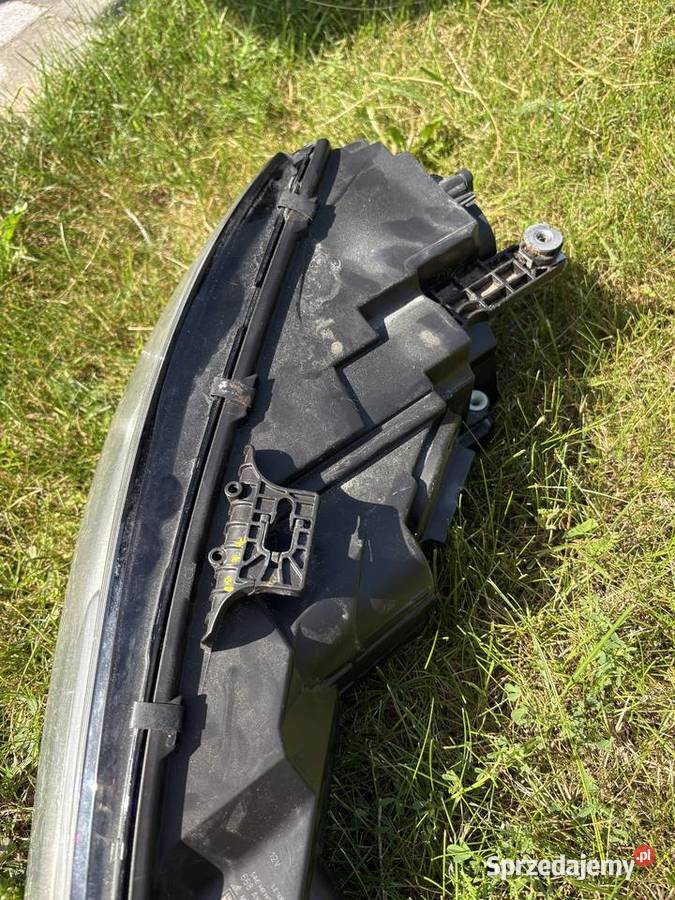 audi a4b9 lampa przednia prawa 8w0941006b prawe Białystok