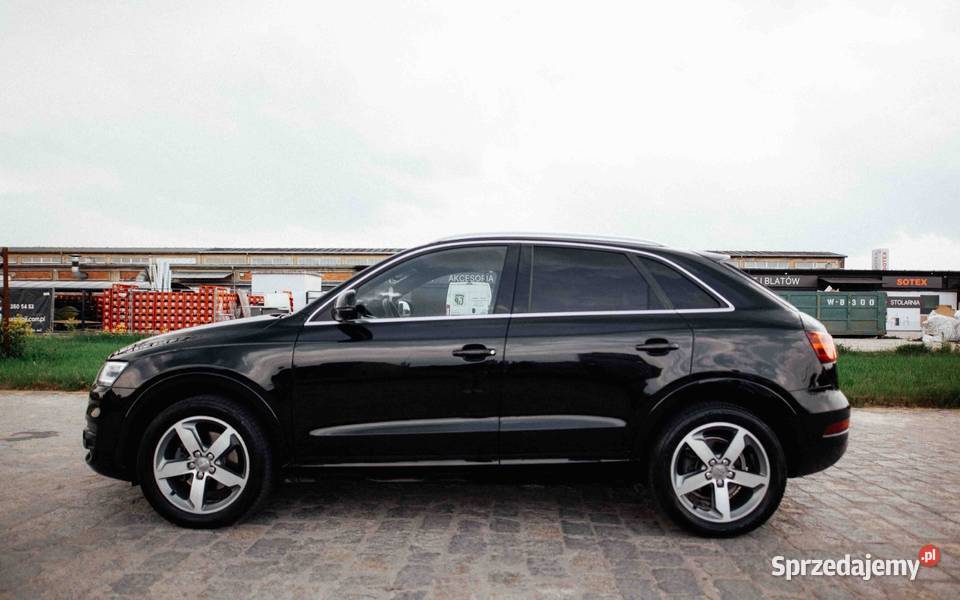 Audi Q3 20 220 automat tiptronic benzyna czarna Wrocław